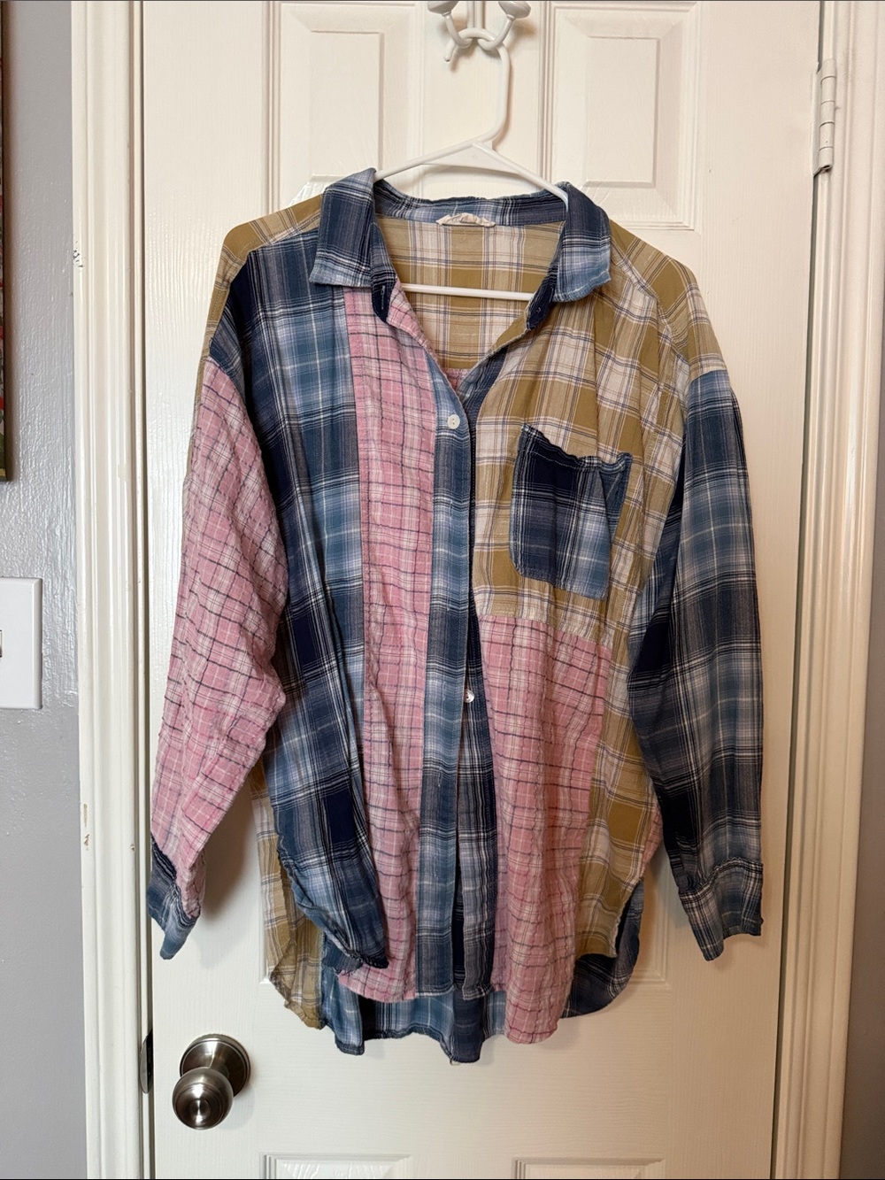 Women’s Multi-Color Patchwork Plaid Button-Up Shirt -Missing 2 buttons!
